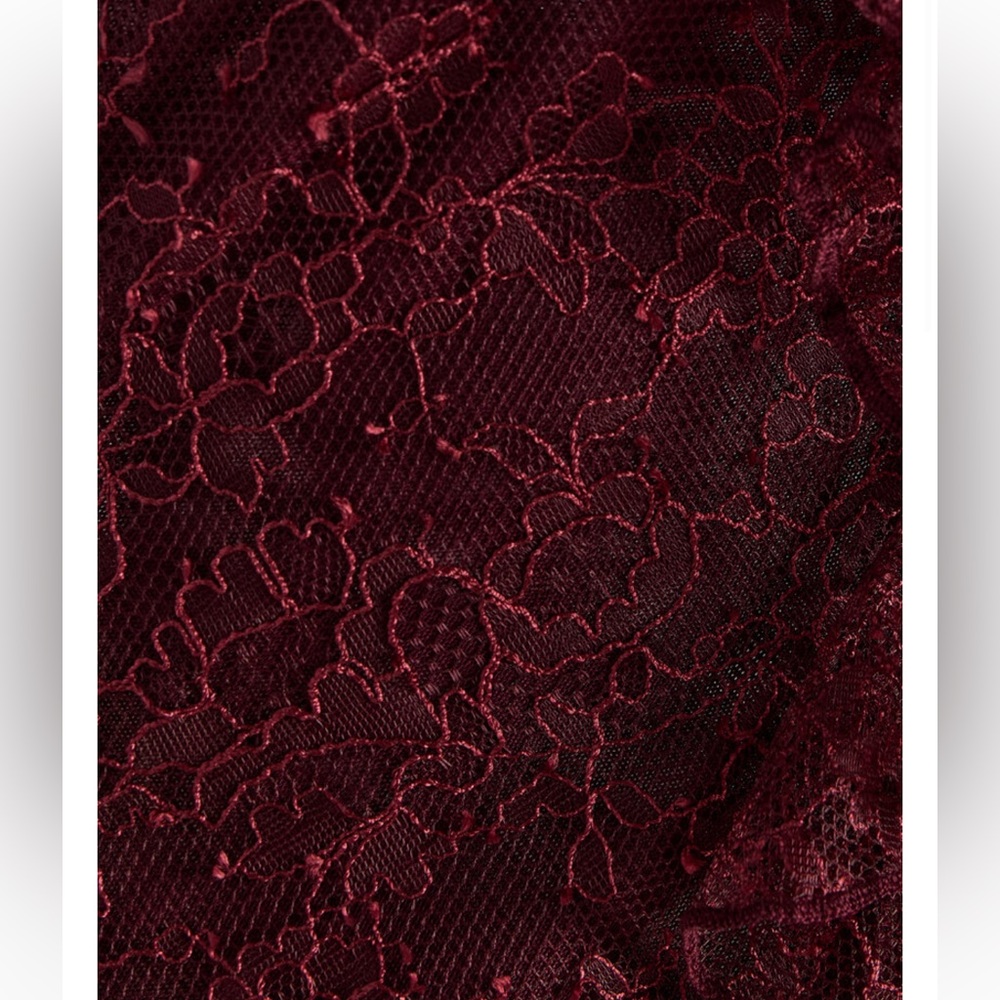De La Vali ‘Eden’ Midi Dress - Picture 4 of 8